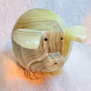Carved Onyx Stone Pig Figurine Decorative Animal Sculpture 4"